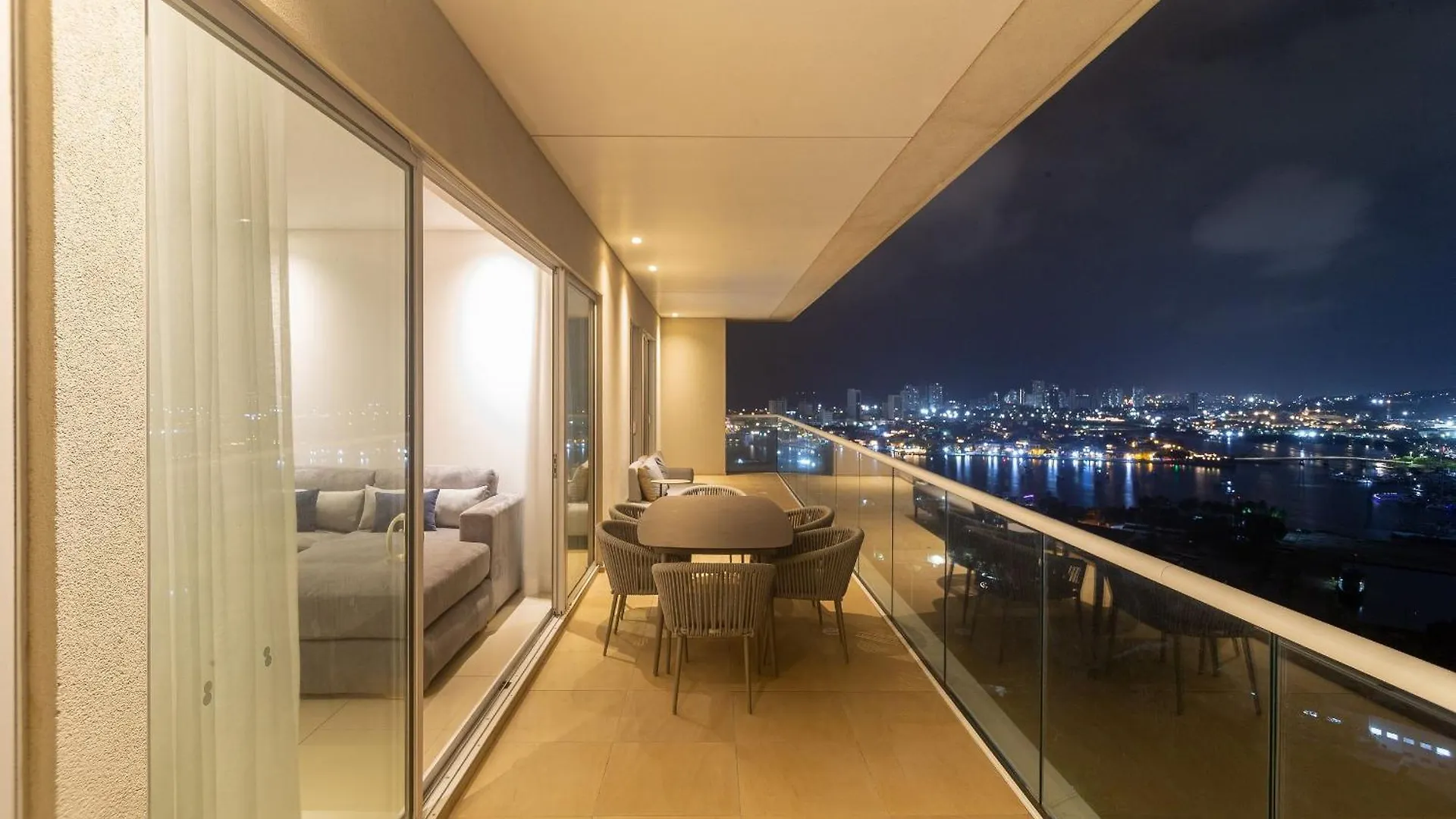 Condominio H2 Cartagena 0*,