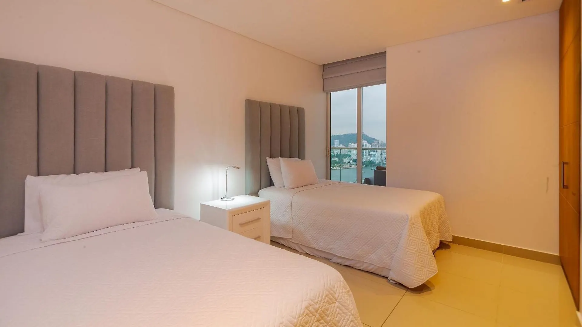 Condominio H2 Cartagena 0*,