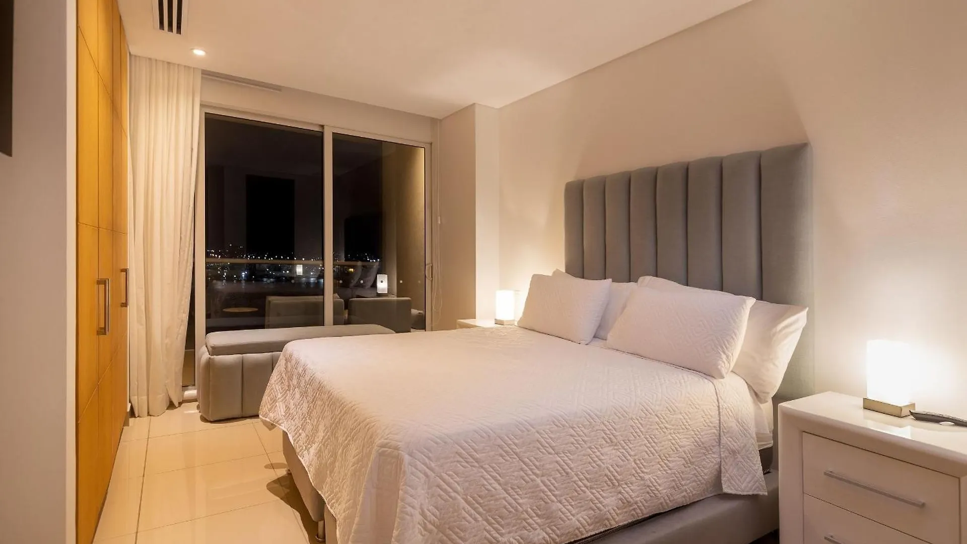 Apartment Condominio H2 Cartagena Colombia