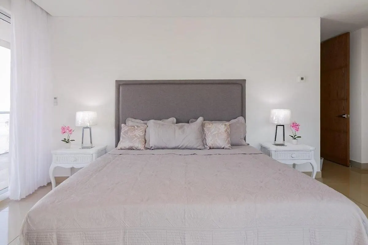 Condominio H2 Cartagena 0*,  Colombia